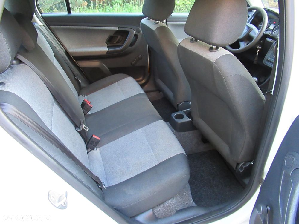 Skoda Fabia 1.2 HTP Classic - 30