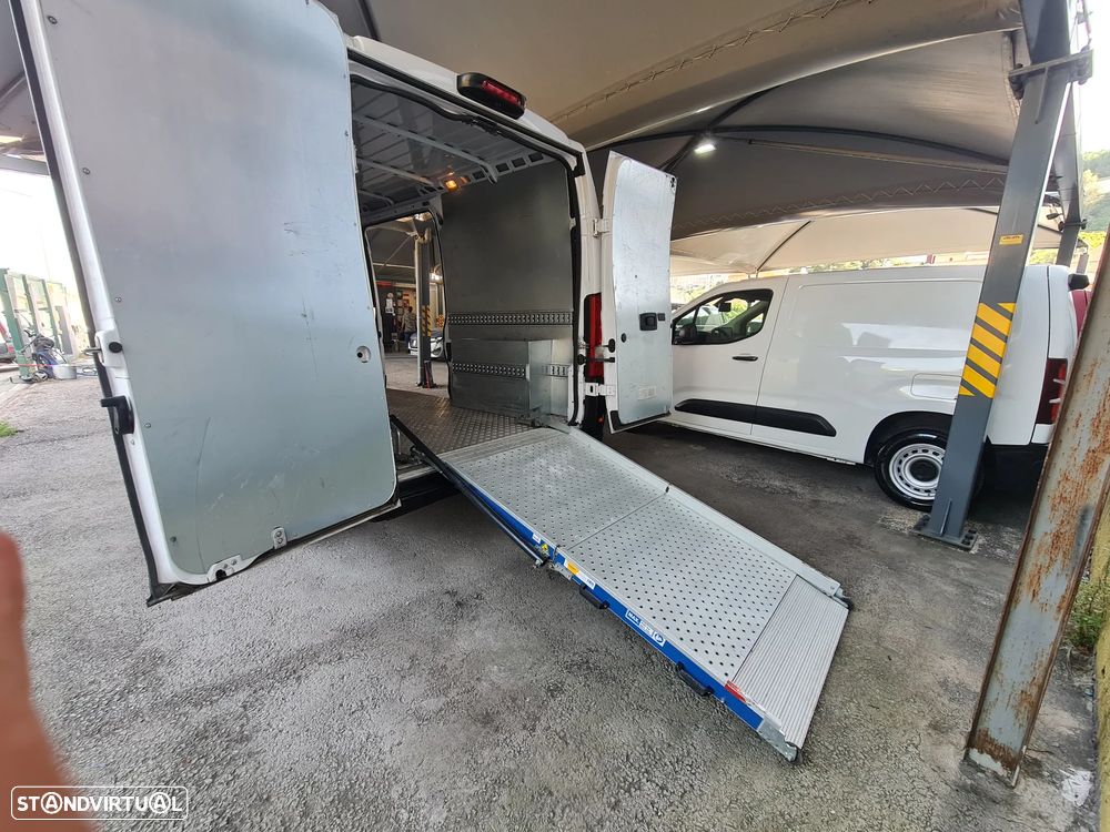 Citroën JUMPER 2.2 HDI L2H2 •2022 •GPS •CAMERA •c/IVA dedutível - 17