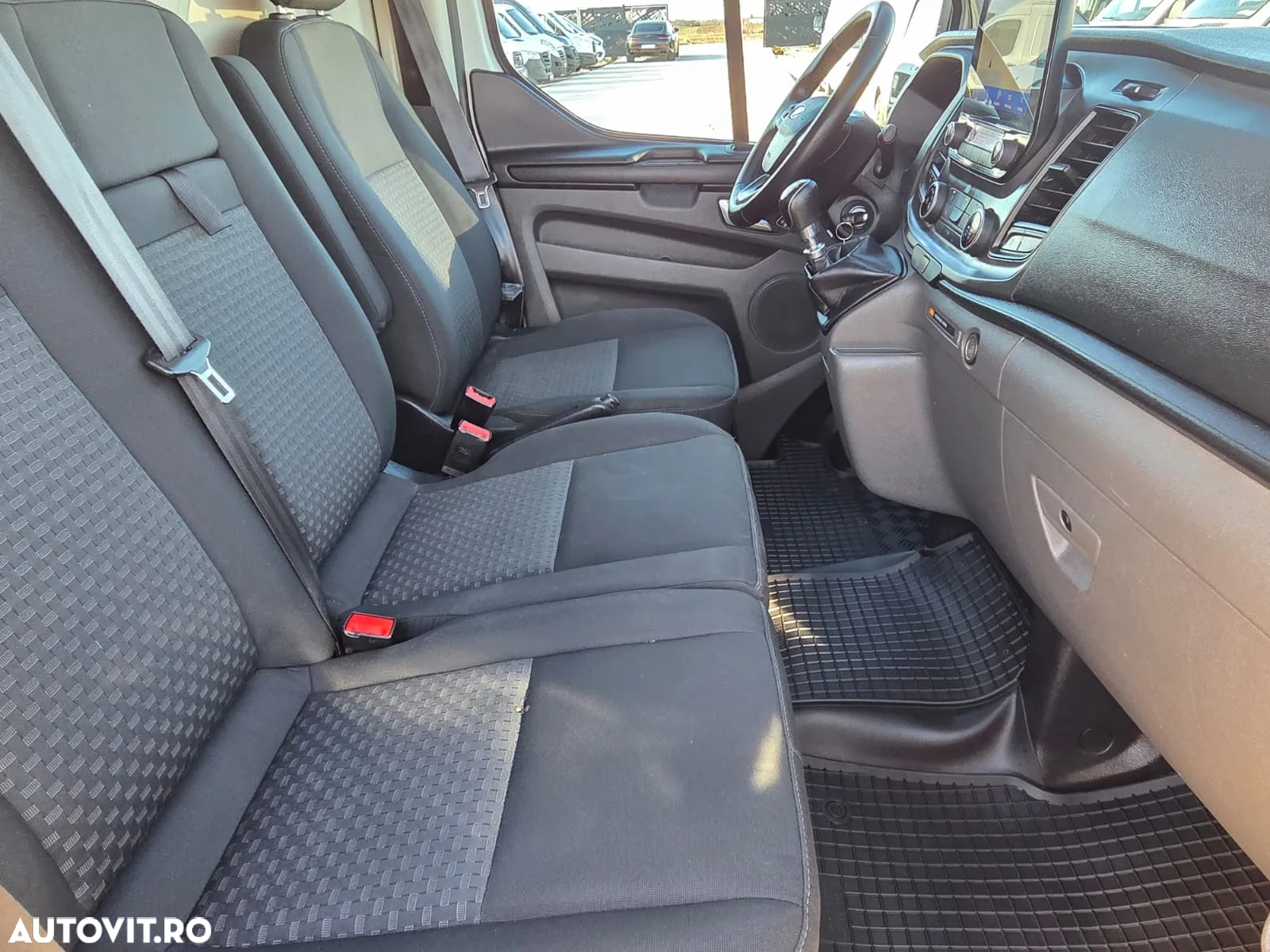 Ford New Transit Custom L2H2 - 16