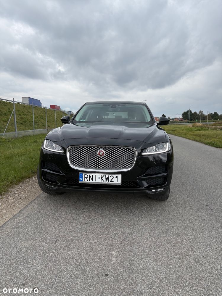 Jaguar F-Pace - 4