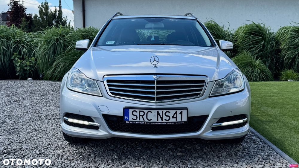 Mercedes-Benz Klasa C 180 CGI BlueEFFICIENCY Elegance - 14