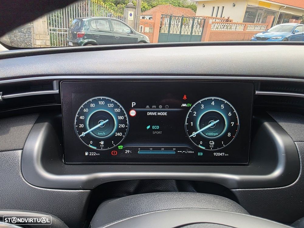 Hyundai Tucson 1.6 T-GDI HEV Premium - 11
