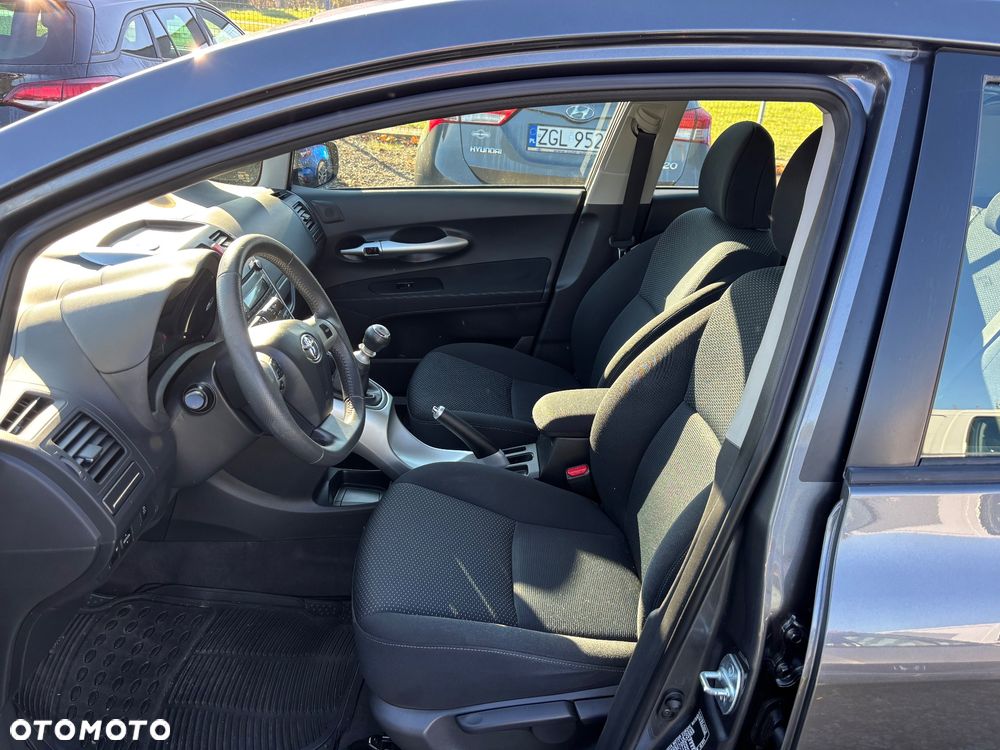 Toyota Auris 1.33 Dual-VVT-i Comfort - 6