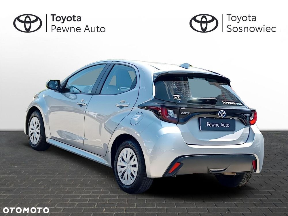 Toyota Yaris - 4