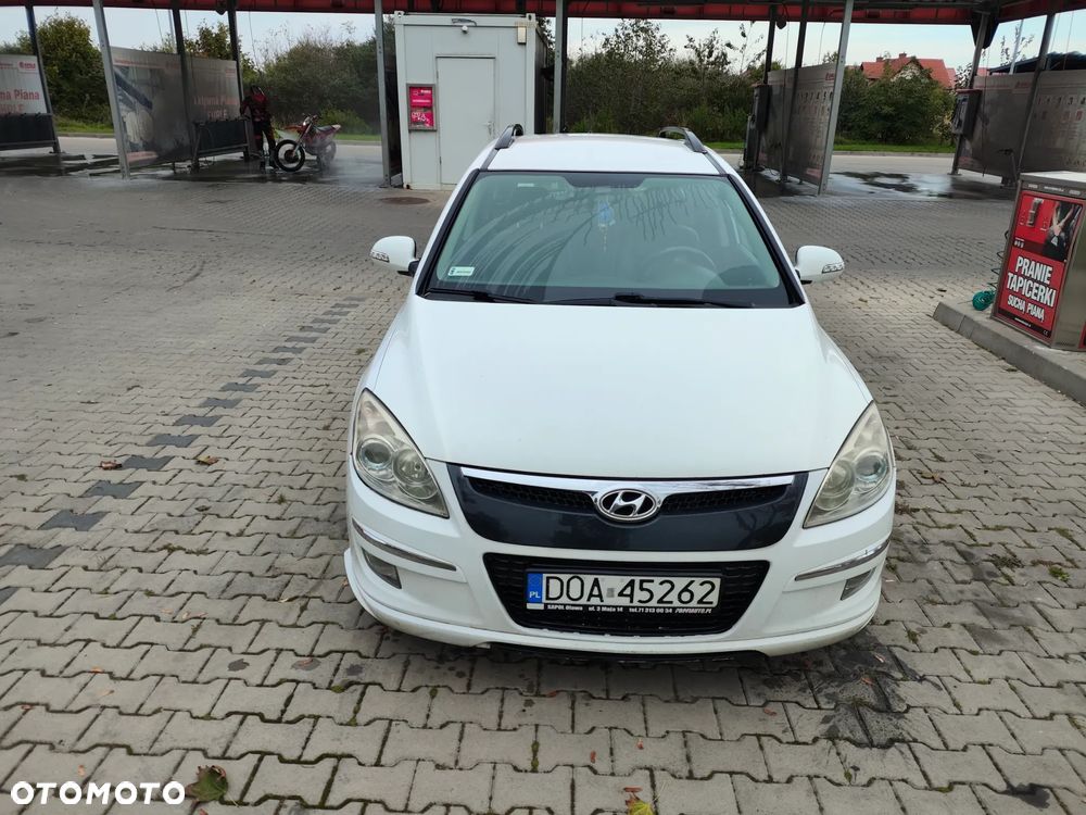 Hyundai i30 2.0 CRDi Premium - 9