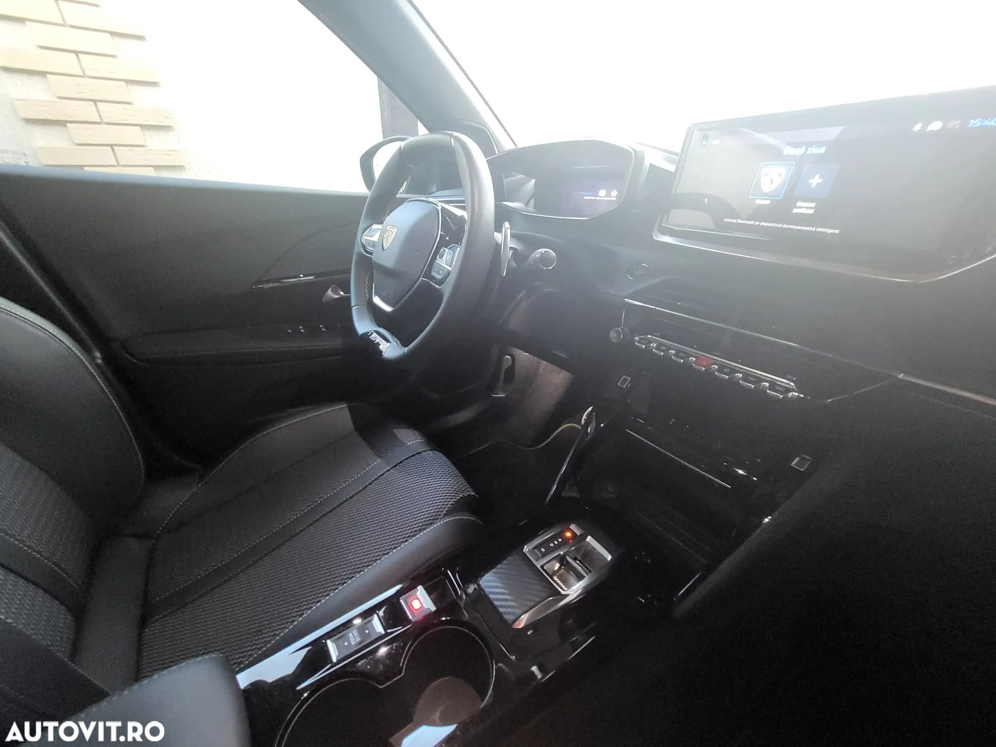 Peugeot 2008 1.2L 136 e-DCS6 MHEV GT - 7