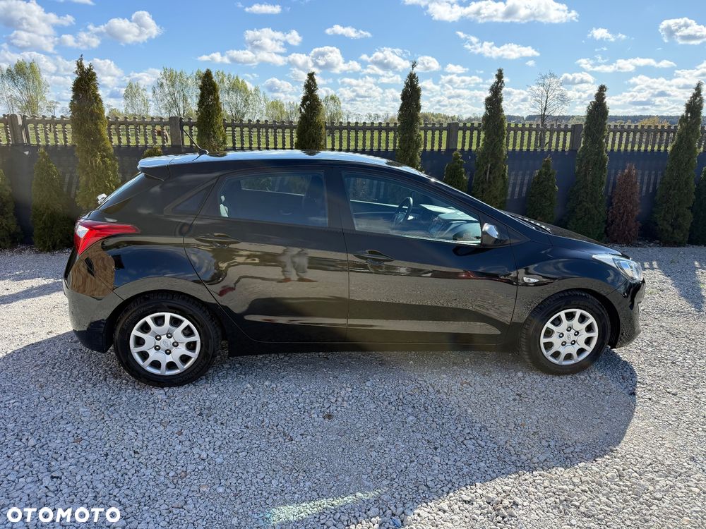 Hyundai i30 1.6 CRDI Trend - 12