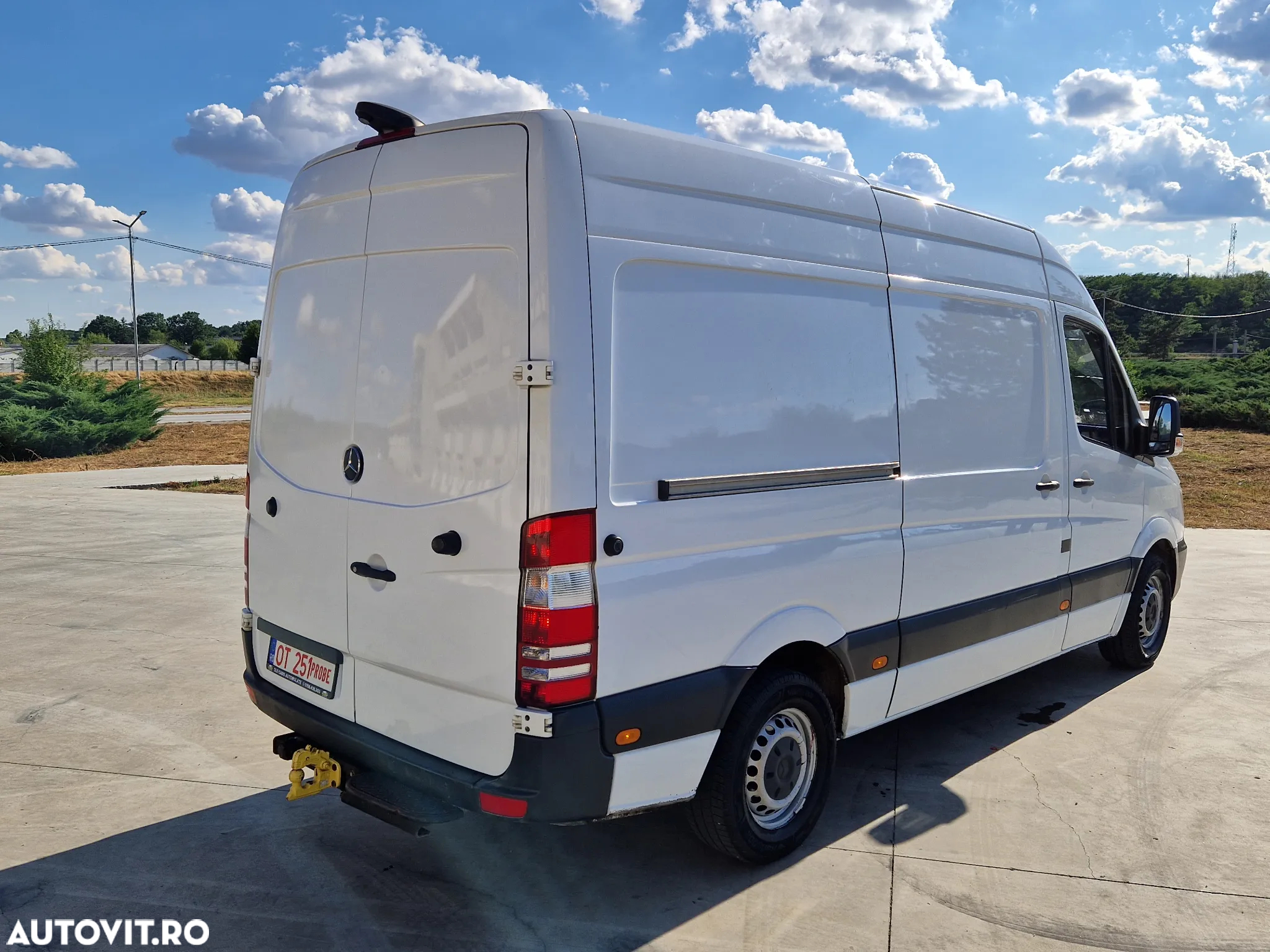 Mercedes-Benz Sprinter - 5