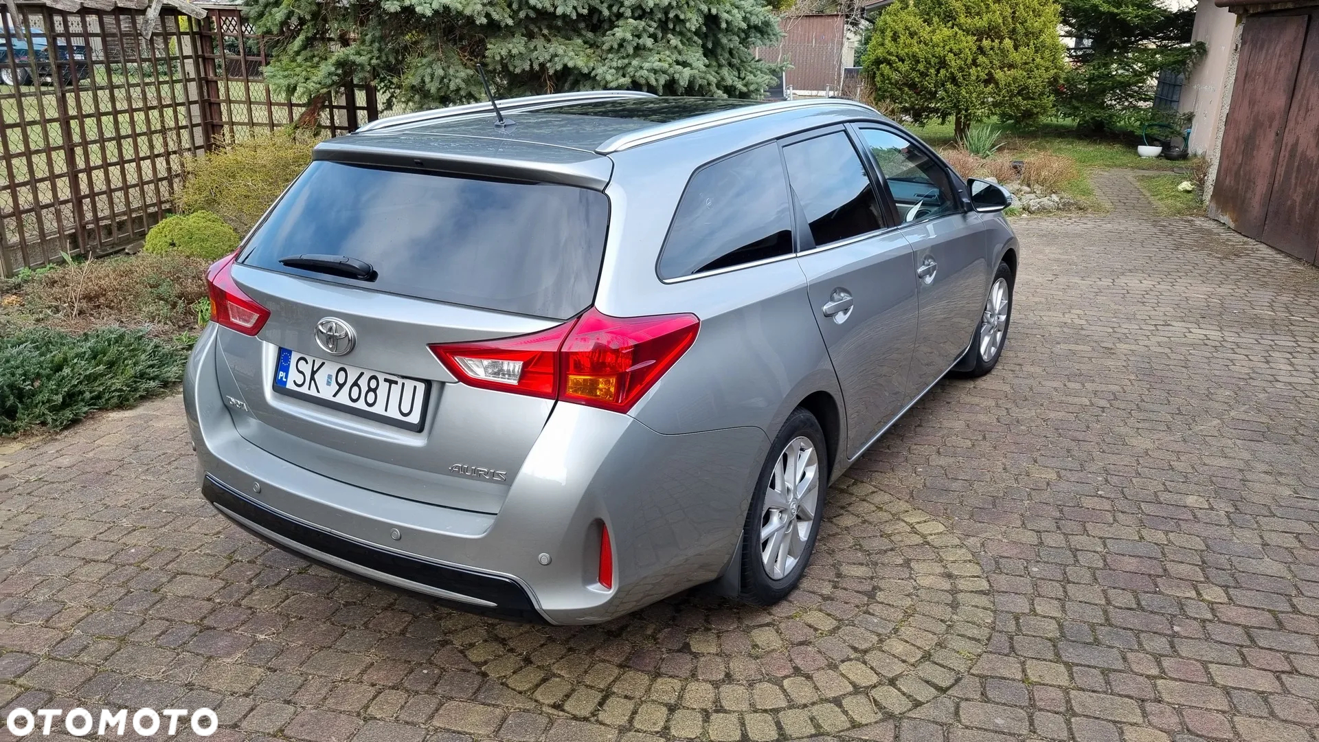 Toyota Auris 1.6 Premium - 3
