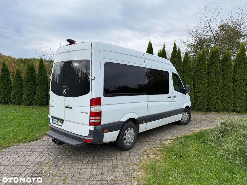 Mercedes-Benz Sprinter - 2
