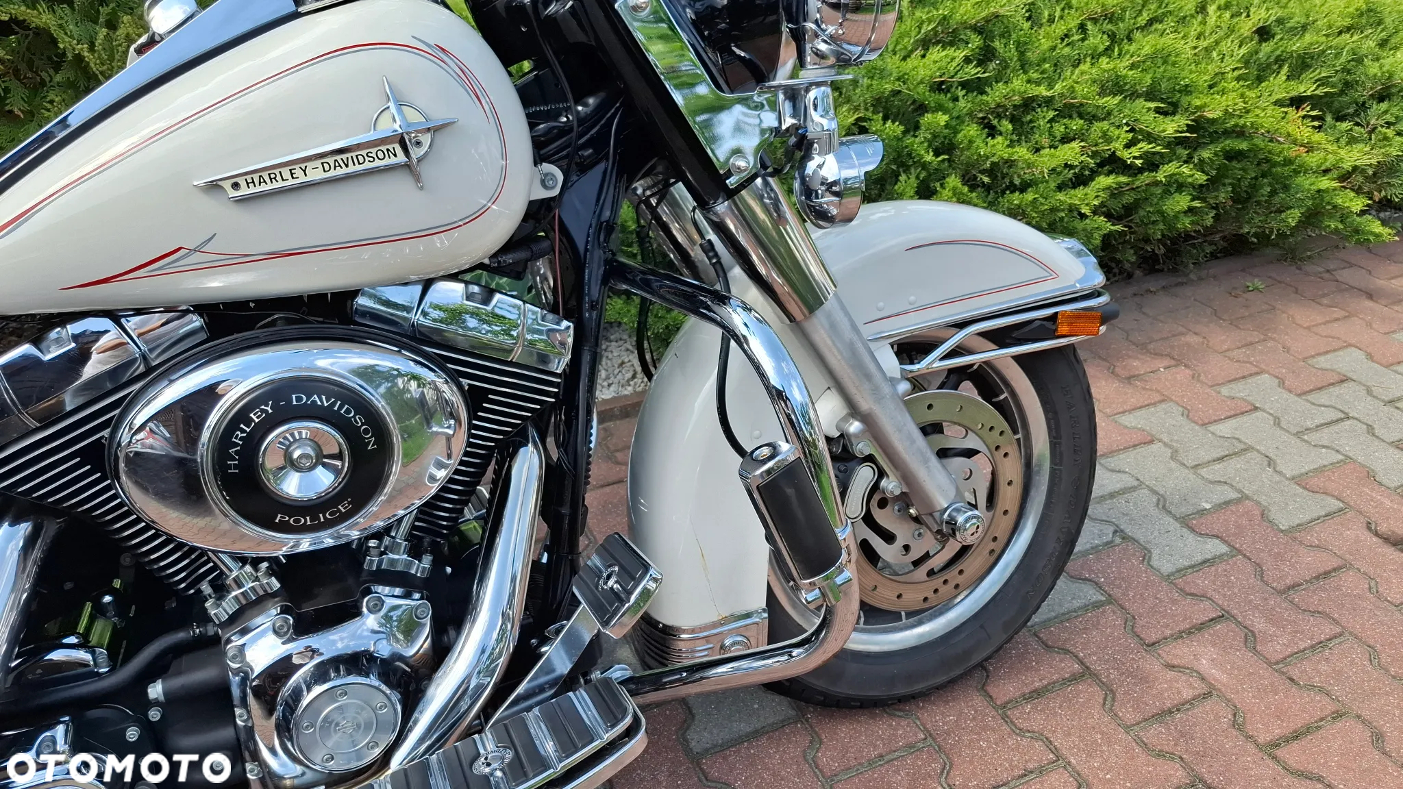 Harley-Davidson Touring Road King - 12