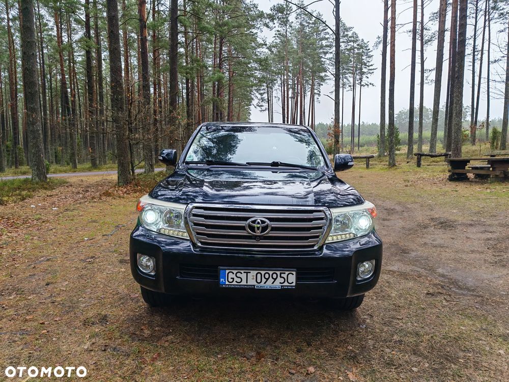 Toyota Land Cruiser - 3