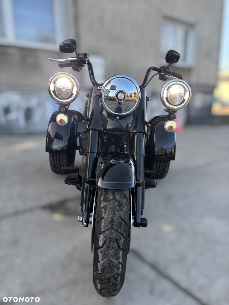 Harley-Davidson Trike Freewheeler - 8