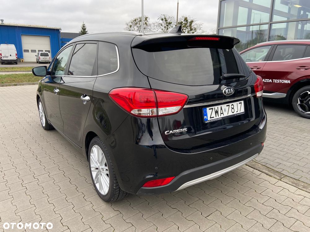 Kia Carens - 6