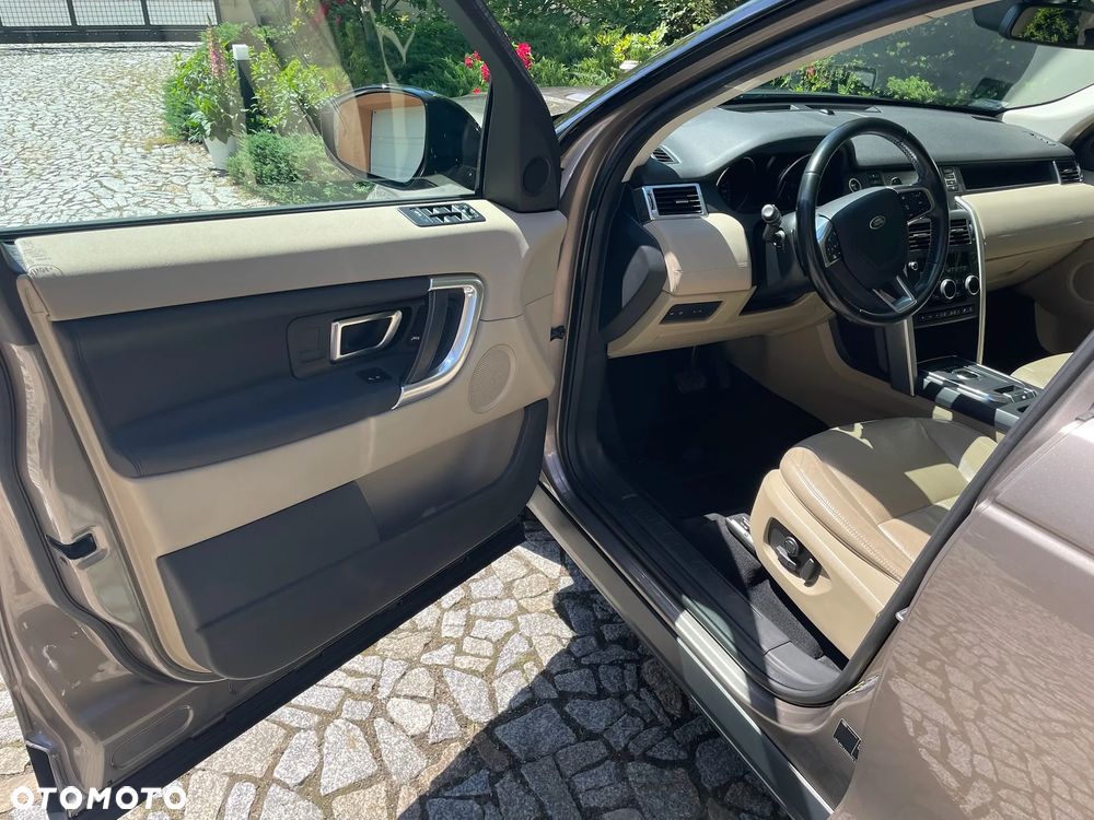 Land Rover Discovery Sport 2.0 TD4 HSE - 16