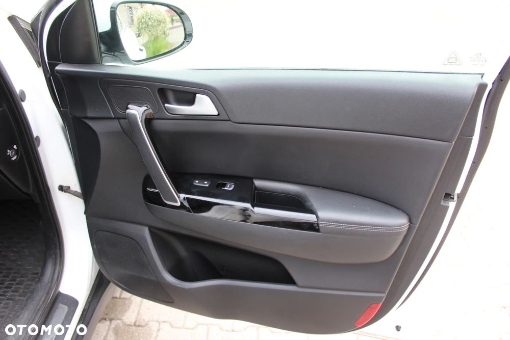 Kia Sportage 1.7 CRDI 2WD Attract - 26