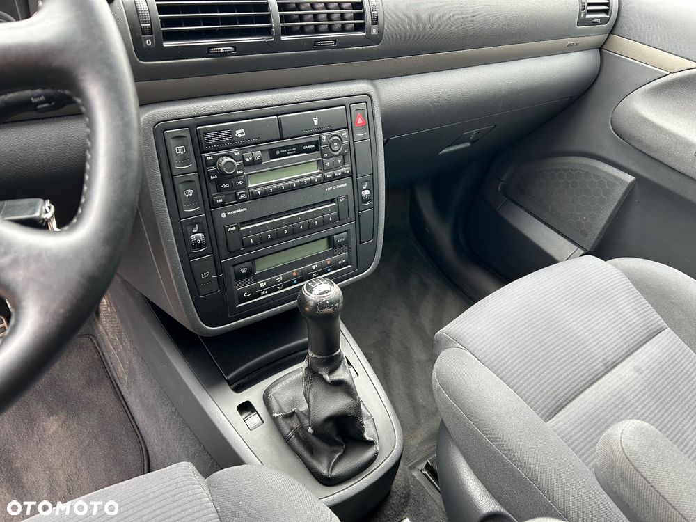 Volkswagen Sharan 1.9 TDI Family - 18