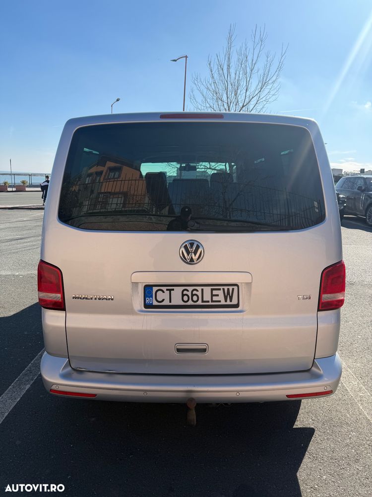 Volkswagen Multivan - 5