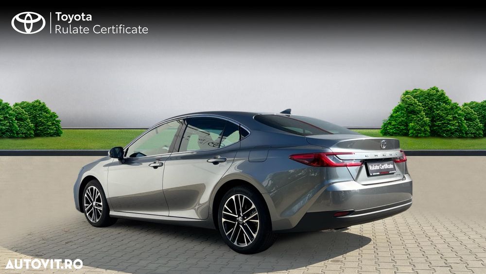 Toyota Camry 2.5 Exclusive - 2
