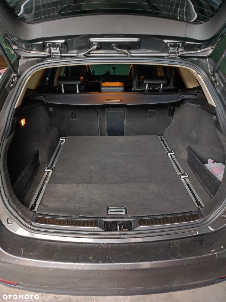 Toyota Avensis 2.2 D-4D Premium - 12