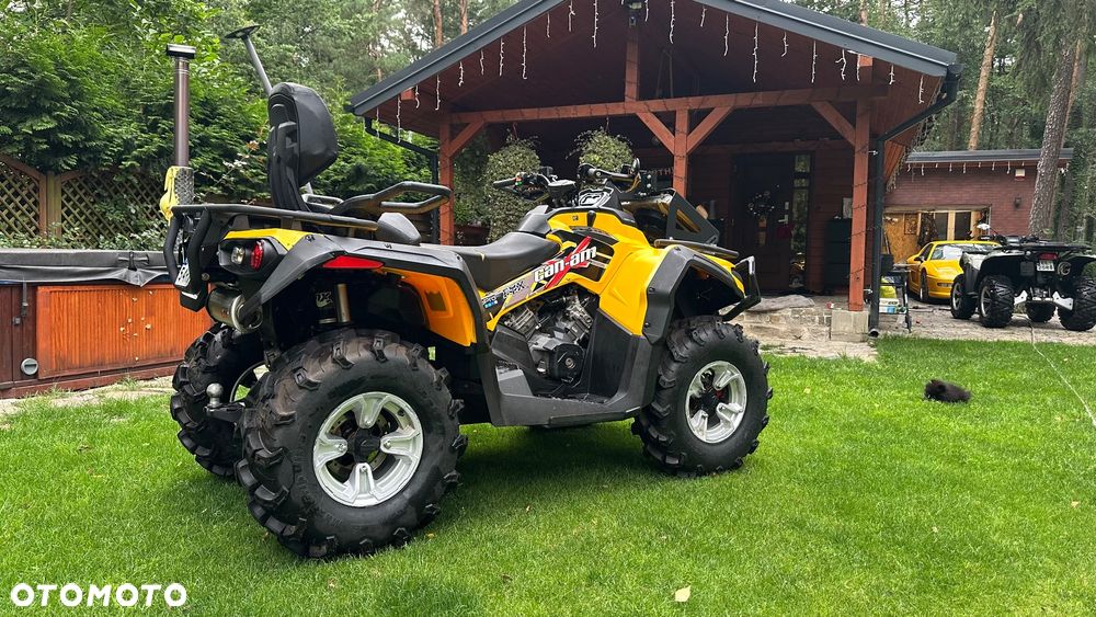 Can-Am Outlander - 8