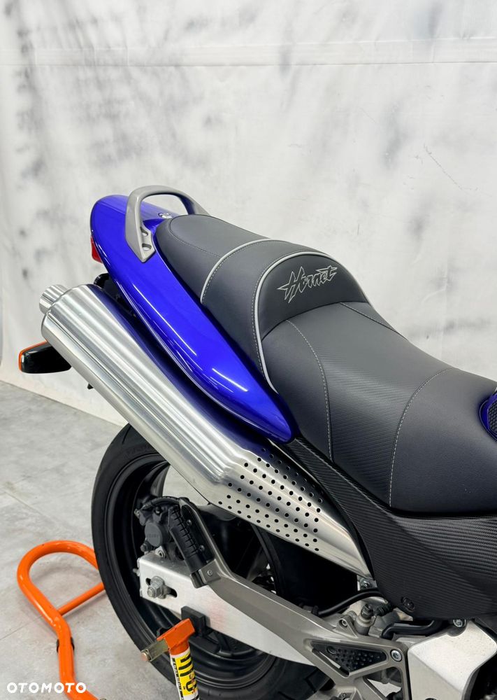 Honda Hornet - 19