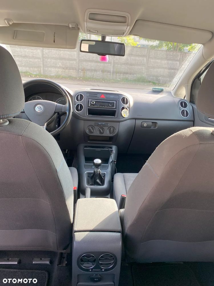 Volkswagen Golf Plus - 11