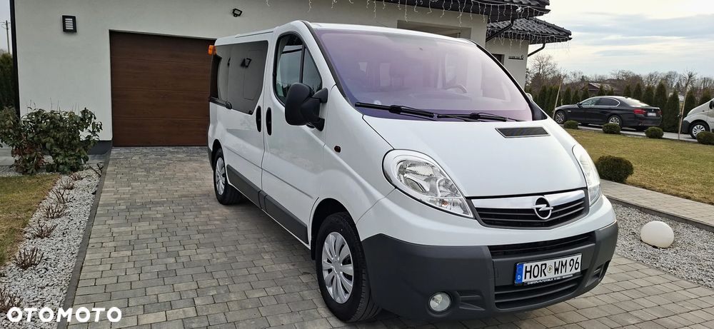 Opel Vivaro - 1