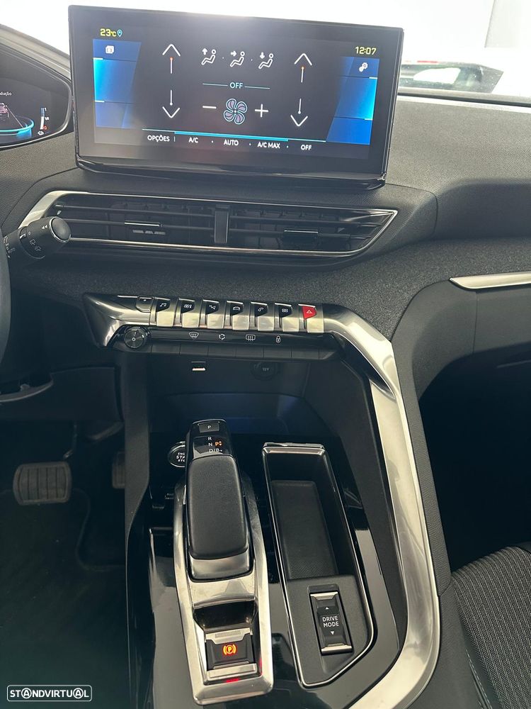 Peugeot 3008 1.6 Hybrid Allure Pack e-EAT8 - 11