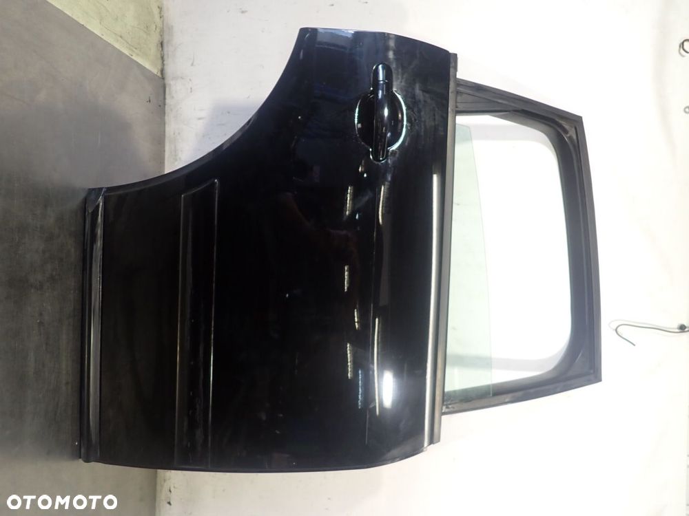 DRZWI PRAWY TYŁ AUDI A2 1.4 - 1