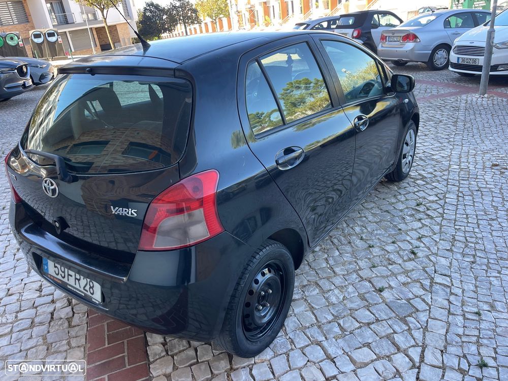 Toyota Yaris 1.0 VVT-i AC Manual - 6