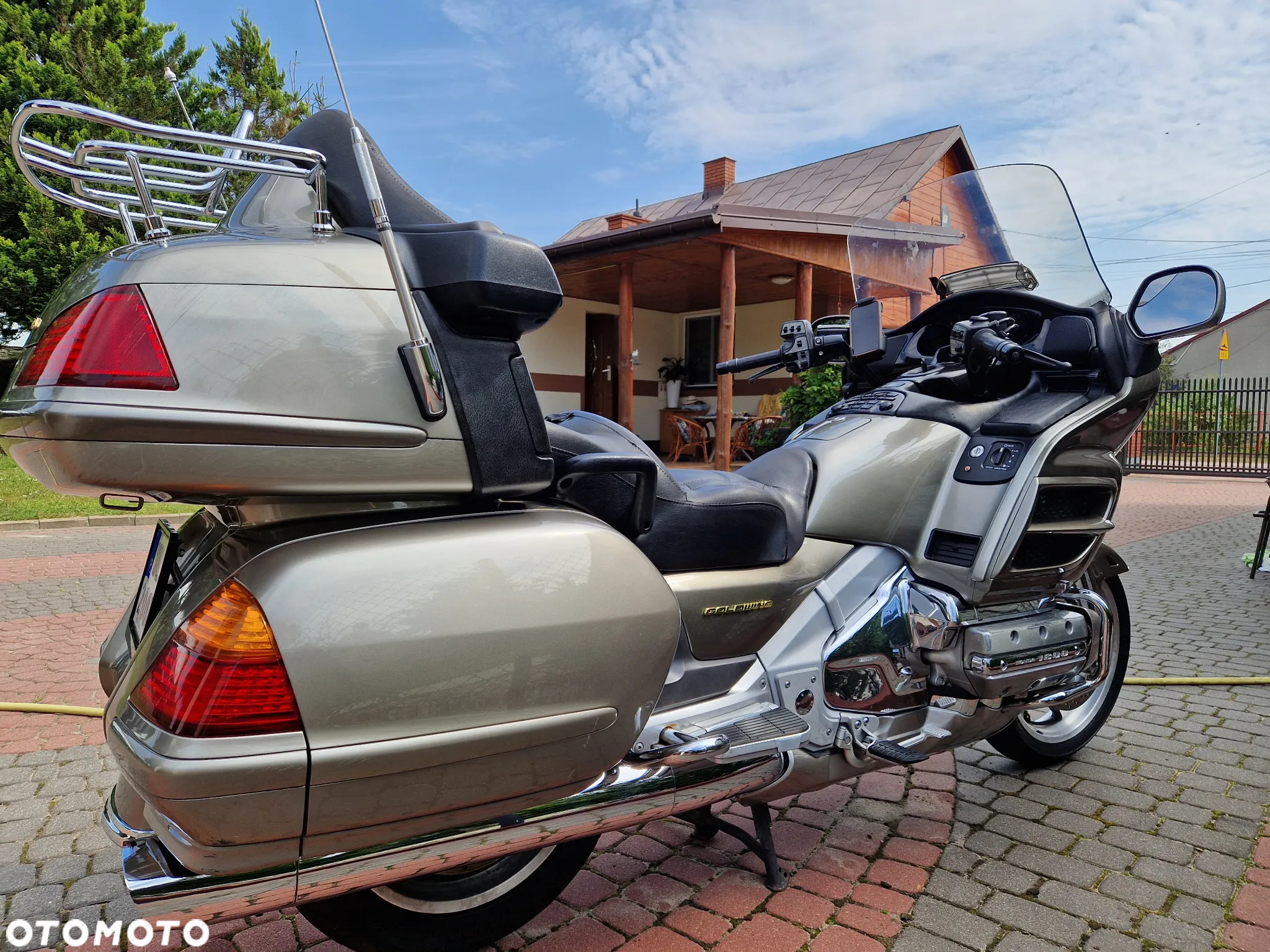 Honda GL - 5