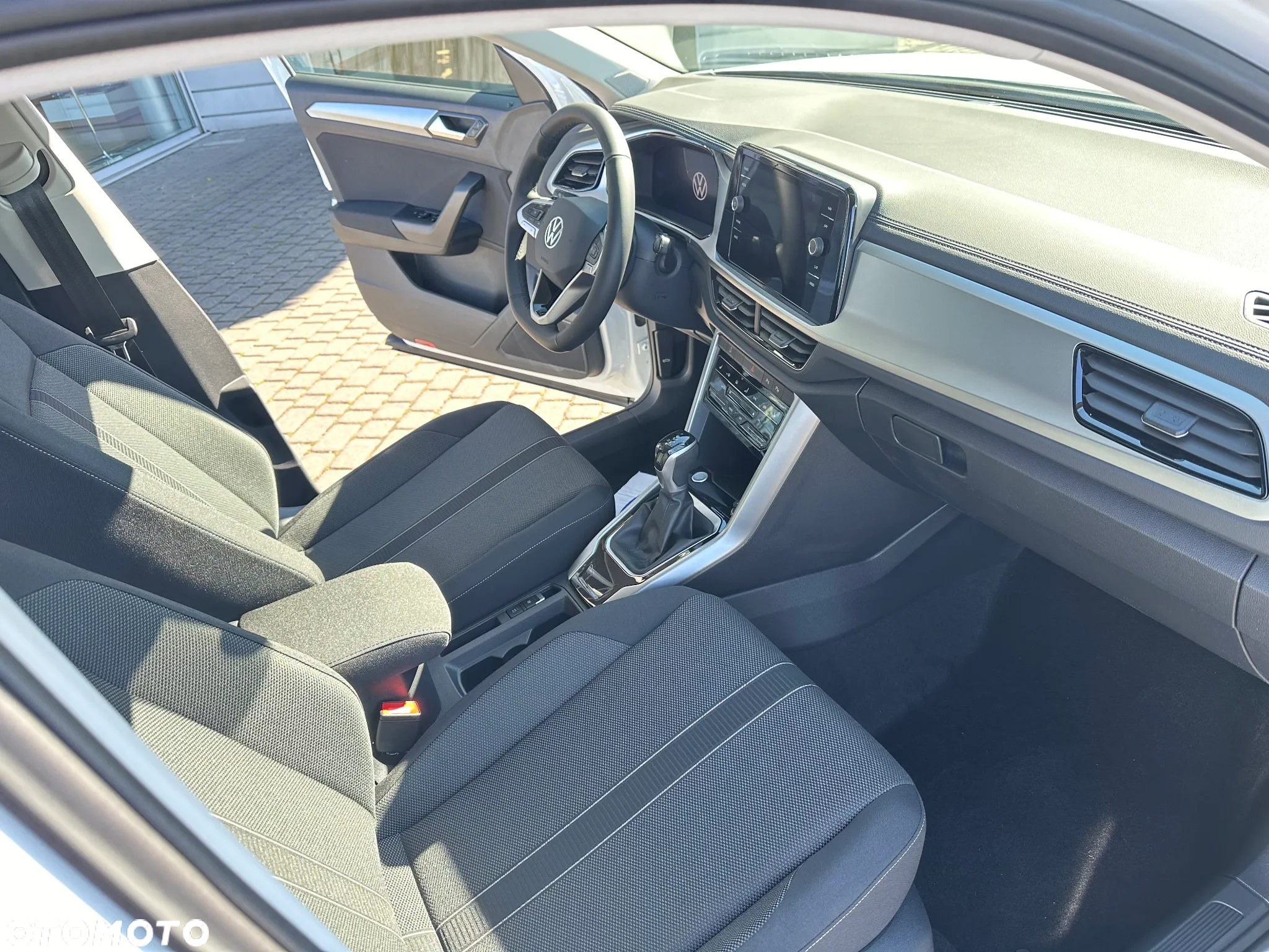 Volkswagen T-Roc - 13