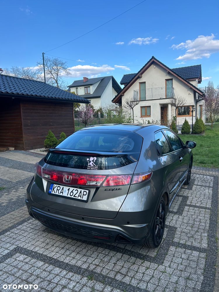 Honda Civic 1.8 Executive - 8