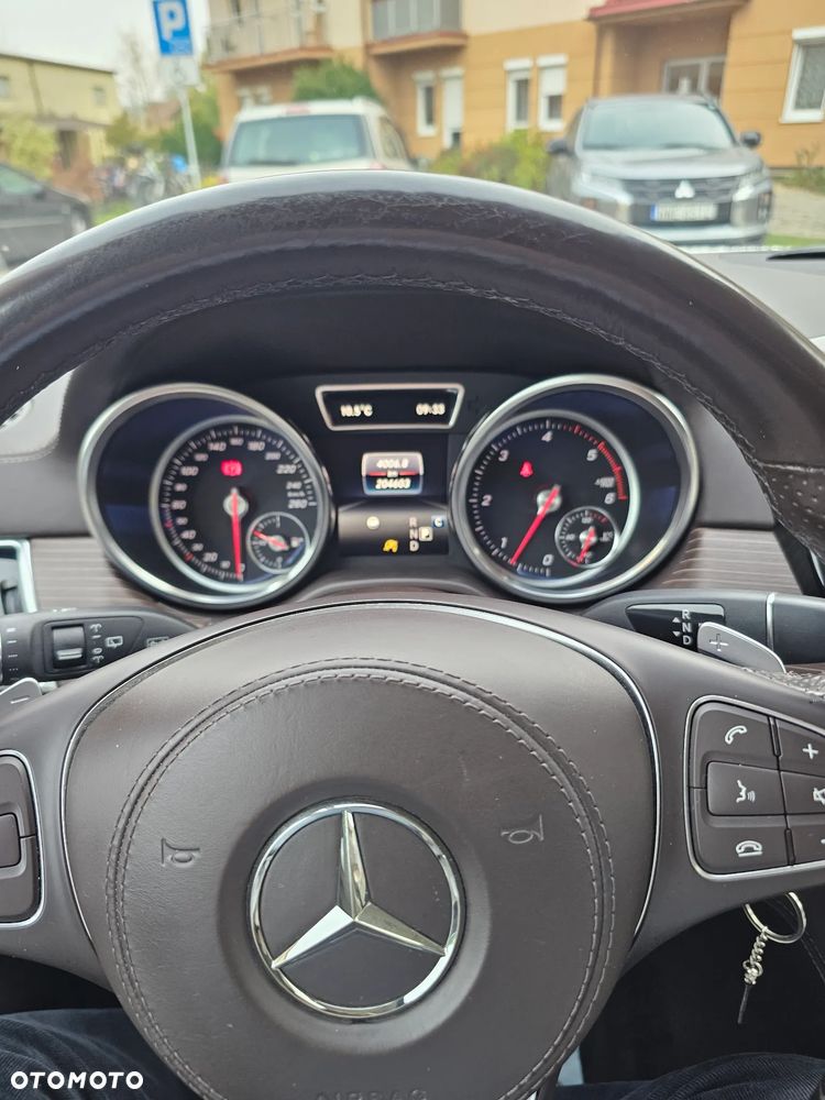 Mercedes-Benz GLS 350 d 4-Matic - 6