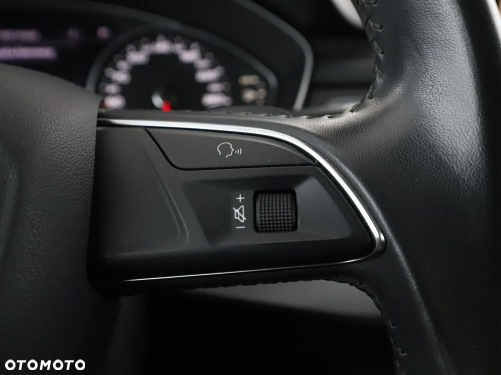 Audi A4 Avant 2.0 TFSI ultra S tronic design - 32