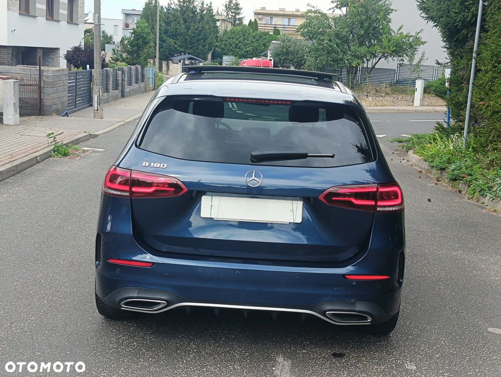 Mercedes-Benz Klasa B 180 7G-DCT Edition 2021 - 34