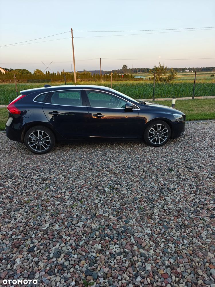 Volvo V40 D2 Summum - 3