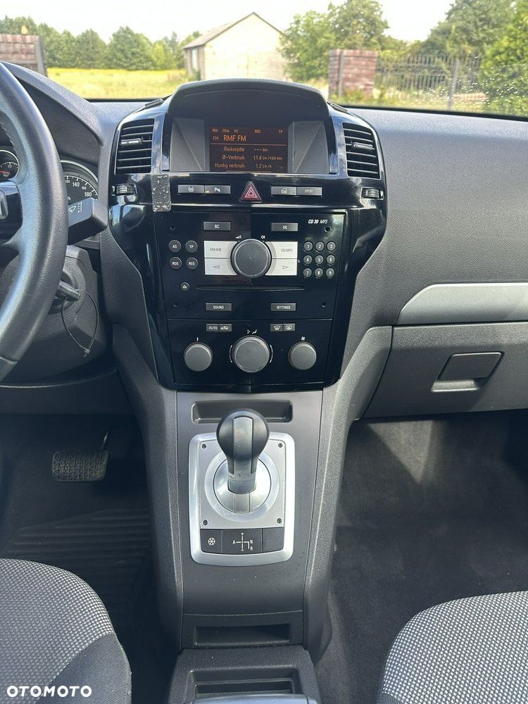 Opel Zafira - 18