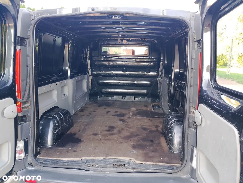 Renault TRAFIC - 12