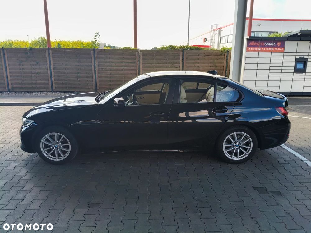 BMW Seria 3 318i - 2