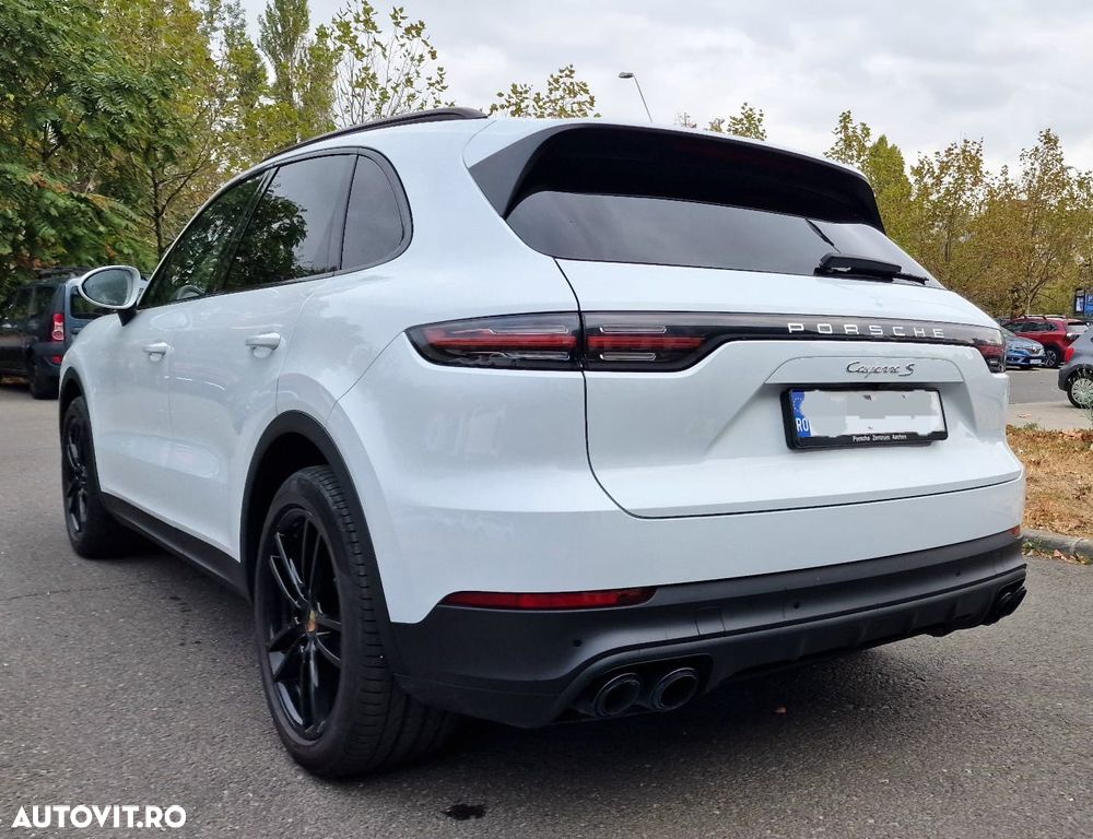 Porsche Cayenne S - 4
