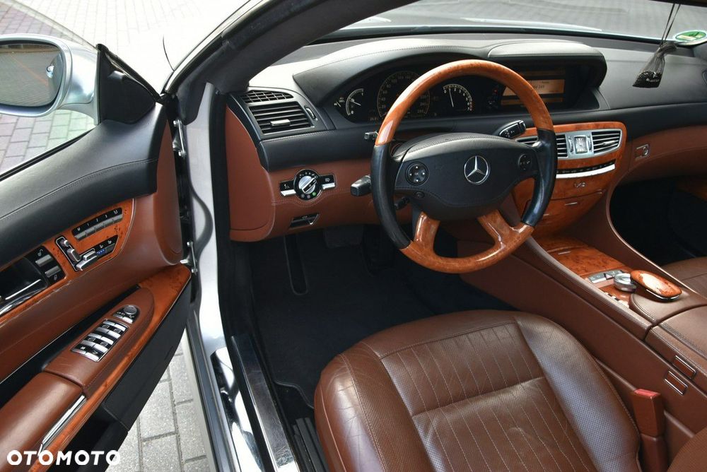 Mercedes-Benz CL - 16