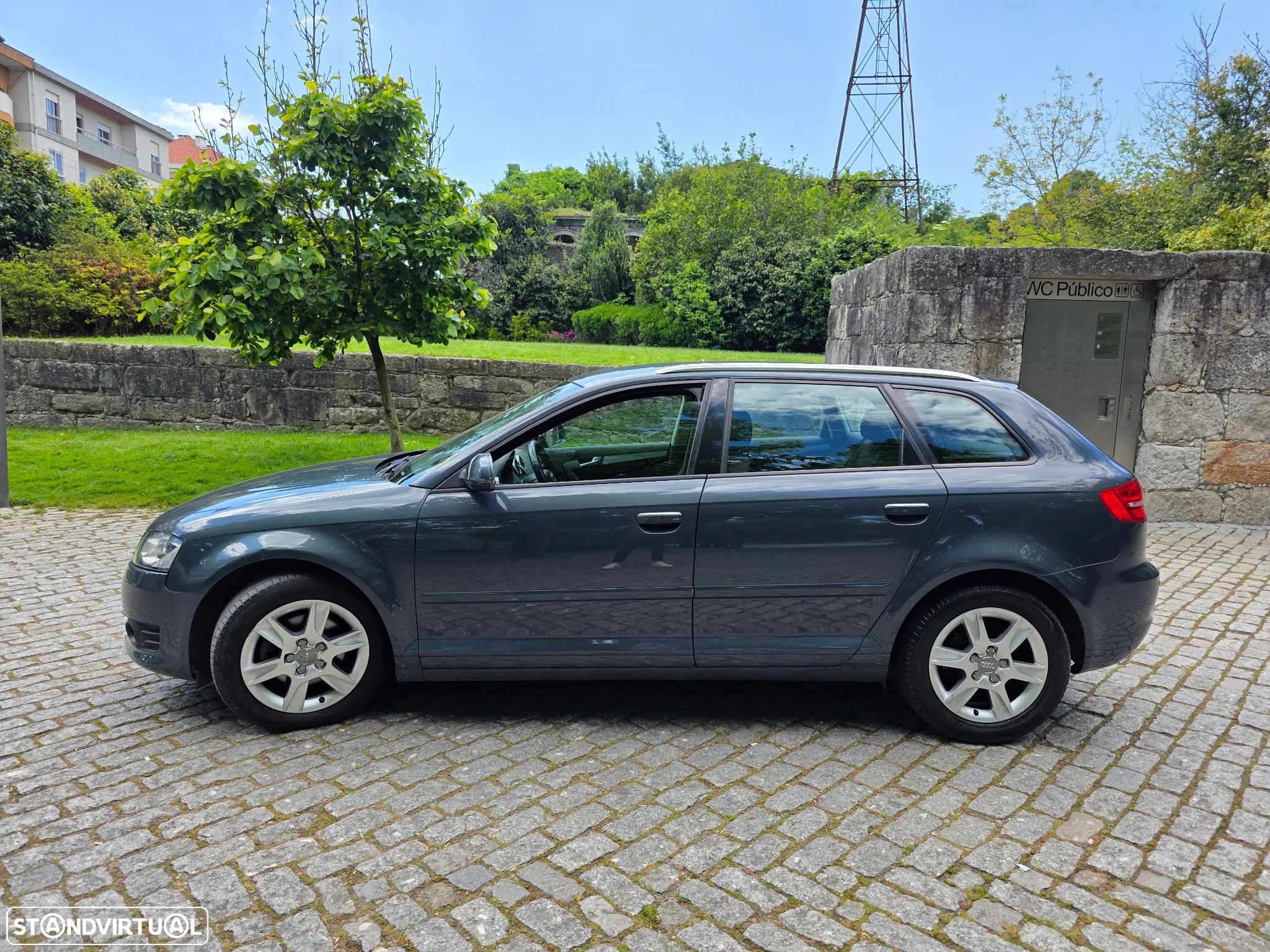 Audi A3 Sportback 2.0 TDi Attraction - 1
