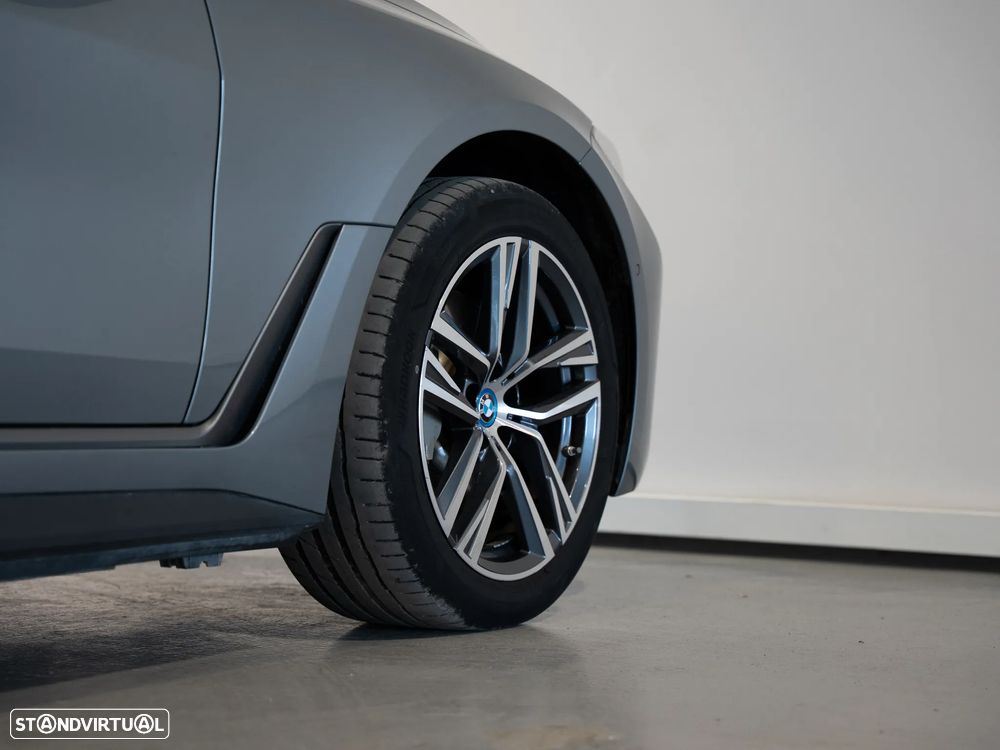 BMW i4 eDrive40 - 5