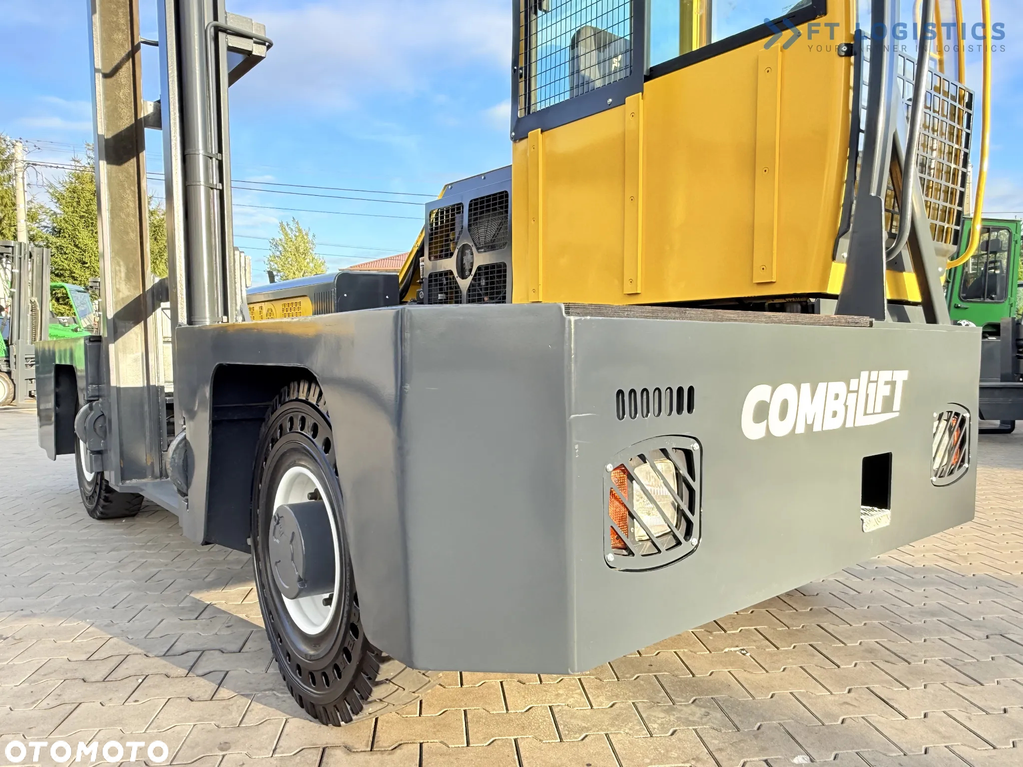 Combilift WÓZEK BOCZNY / C5000FSL / DIESEL / DUPLEX 4100MM /JEDYNE 2573 MOTOGODZIN / PEŁNA KABINA / STAN IDEALNY / NOWE OPONY / Szeroka oferta wózków czterokierunkowych i bocznych, dopasowanych do różnorodnych potrzeb i zastosowań - 39