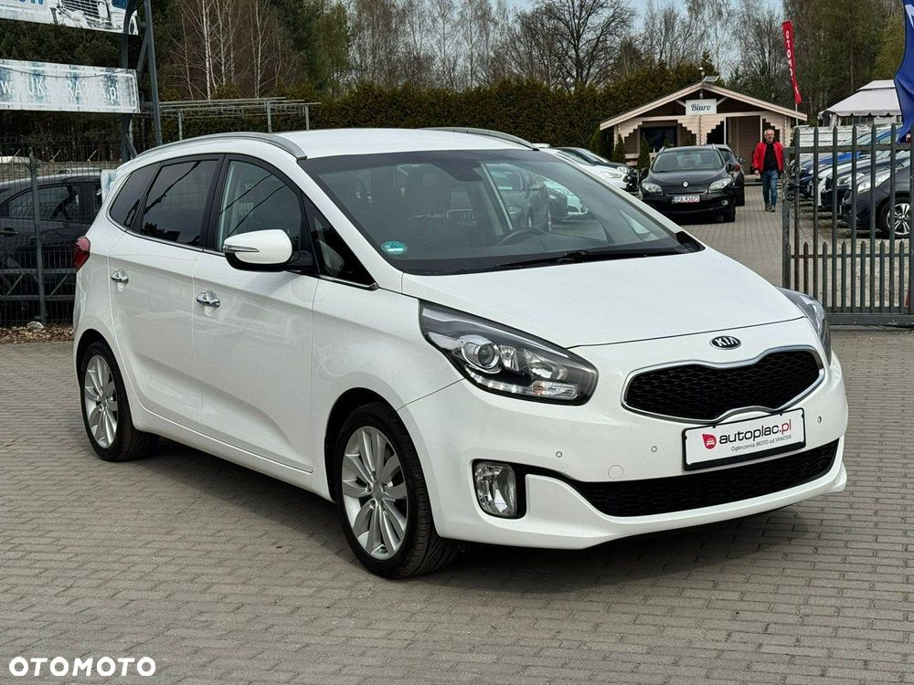 Kia Carens 1.6 GDI Dream-Team Edition - 2