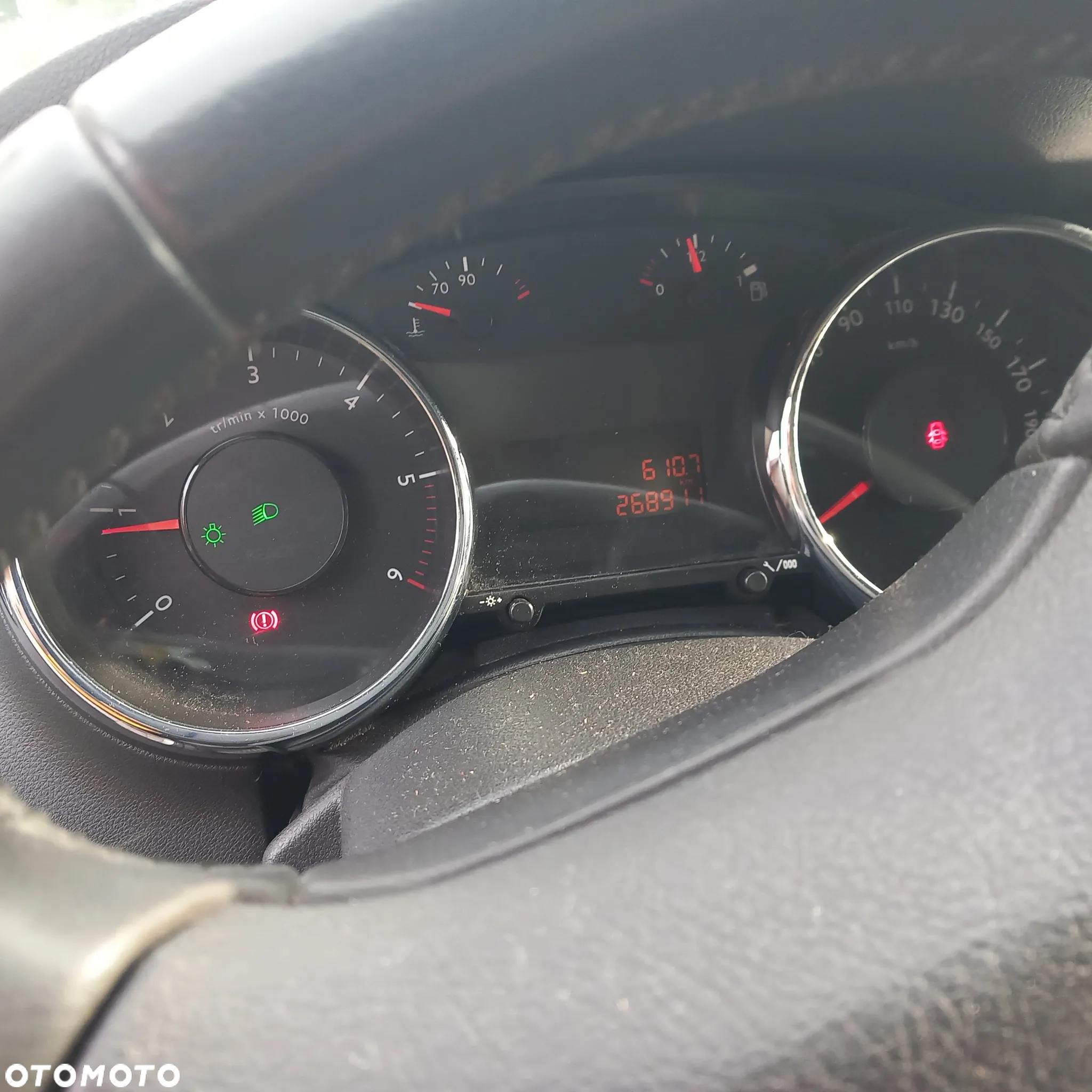 Peugeot 3008 1.6 HDi Premium - 9