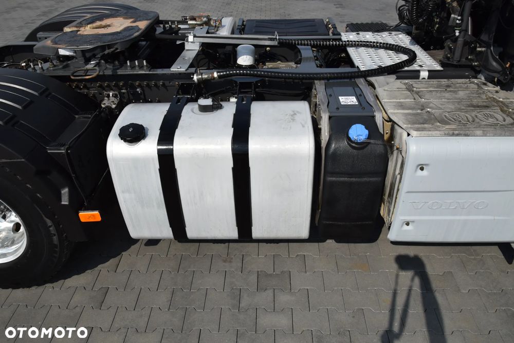Volvo FH500 / NISKA KABINA / HYDRAULIKA / EURO 6 / ACC / LEDY / ALUFELGI / SERWISOWANY / SPROWADZONY - 16