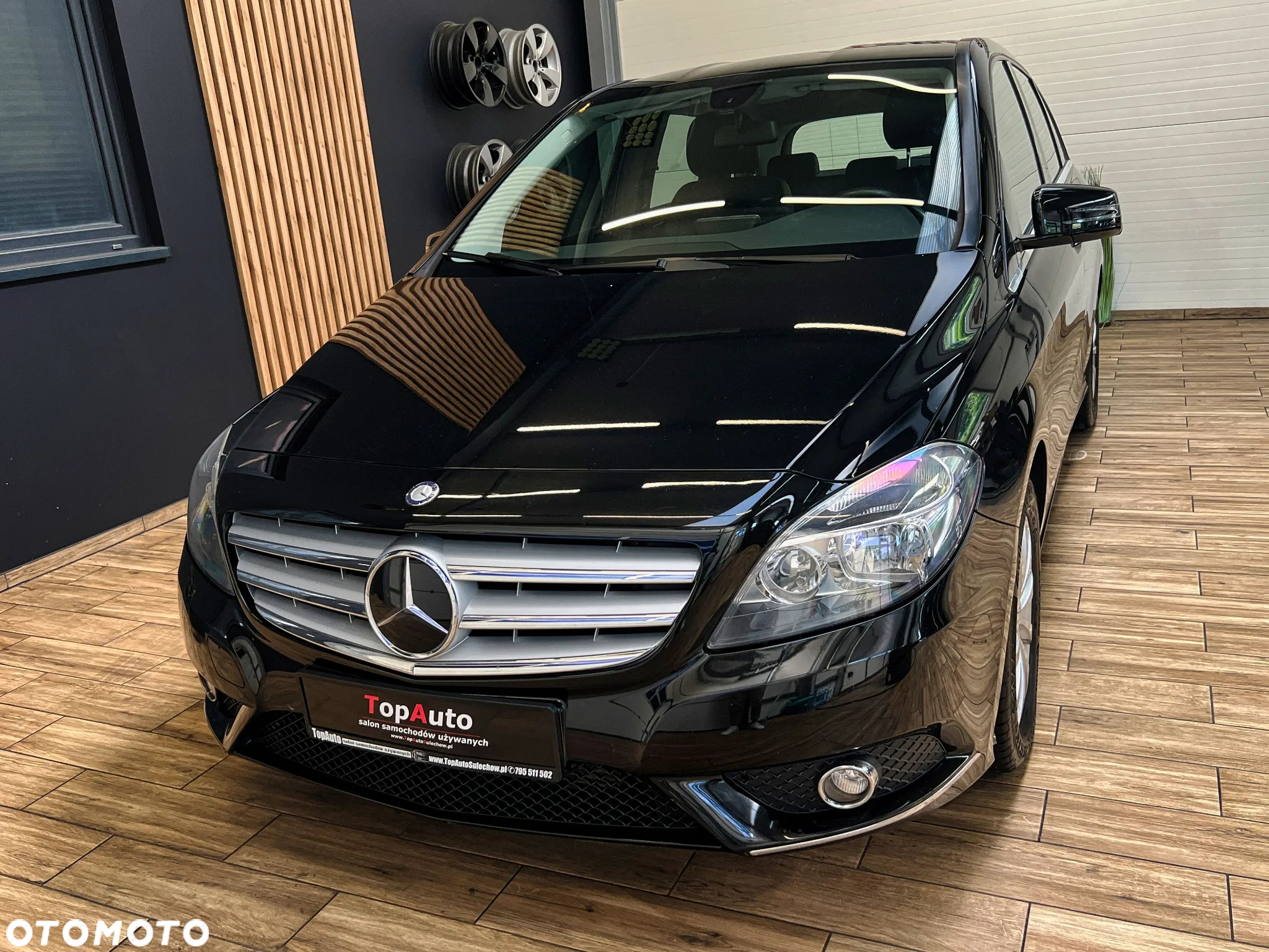Mercedes-Benz Klasa B 180 Edition - 13